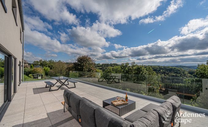 Luxe vakantievilla met sauna en terras in Bertrix, Belgische Ardennen