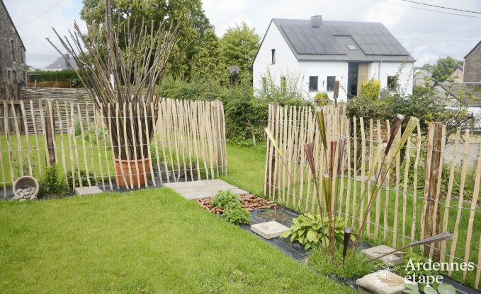 Vakantiehuis in Bertrix: 10 personen, 5 slaapkamers, priv tuin, nabij het Nationaal Park van de Semoisvallei in de Ardennen