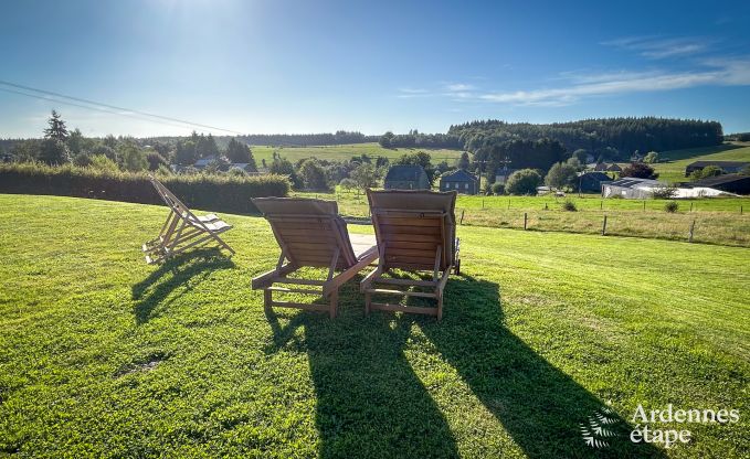 Vakantiewoning met zwembad in Bivre, Ardennen