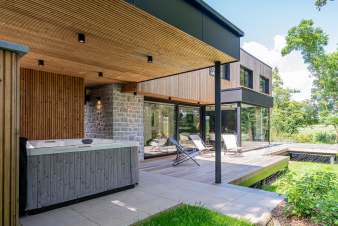 Vakantiewoning voor 12 sportievelingen met jacuzzi in Clavier, Ardennen