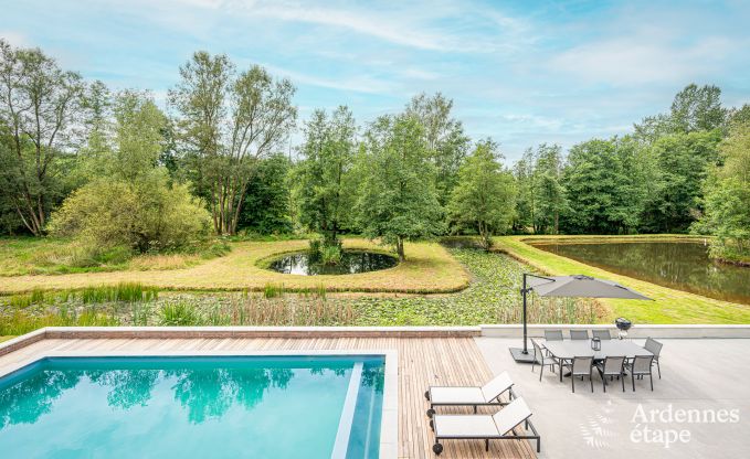 Vakantiewoning met zwembad en visvijver in Couvin, Ardennen