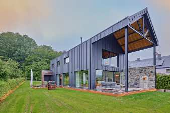 Luxe villa voor 8 personen met moderne voorzieningen in Gedinne, Ardennen