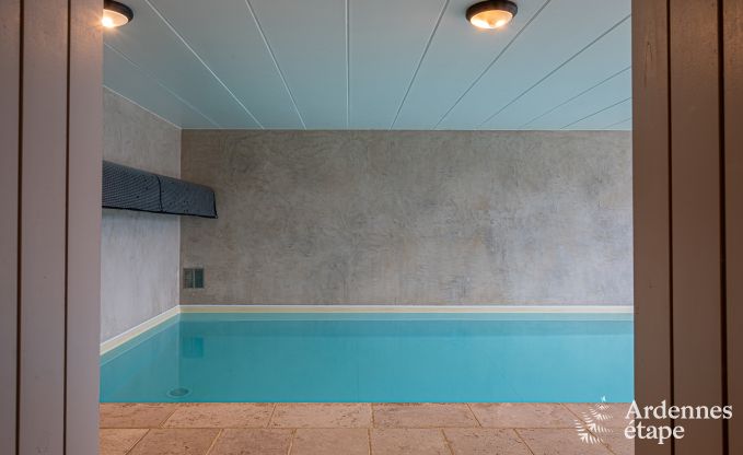 luxe villa in Houffalize: accommodatie voor 18 personen met zwembad, sauna en priv tuin in de Ardennen