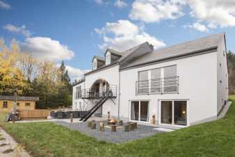 Luxe vakantiehuis te huur voor 18 personen in de Ardennen (Houffalize)