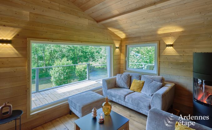 Milieuvriendelijke chalet in La Roche-en-Ardenne, op de oever van de Ourthe