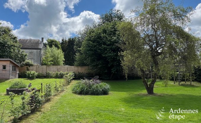 Charmante huur voor 8 personen in Paliseul: vakantiehuis met recreatieve voorzieningen in het hart van de Ardennen