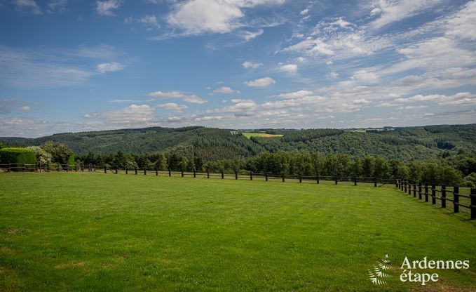 Vakantiehuis met prachtig uitzicht voor 2 personen in Rochehaut, Ardennen