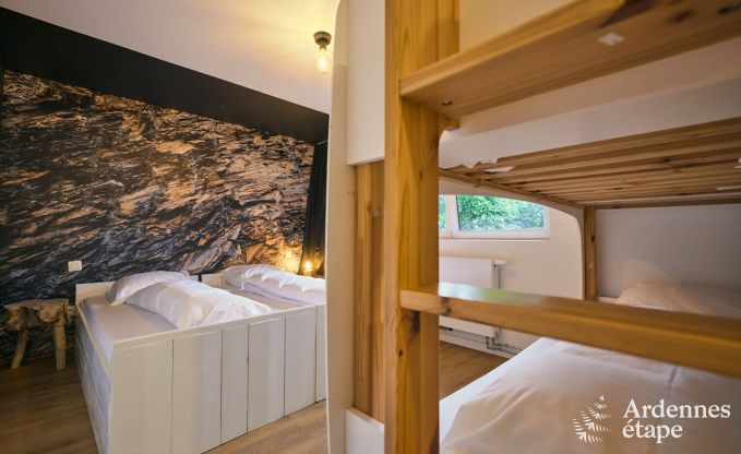 Ruime vakantiewoning in chaletstijl met zwembad in Trois-Ponts, Ardennen