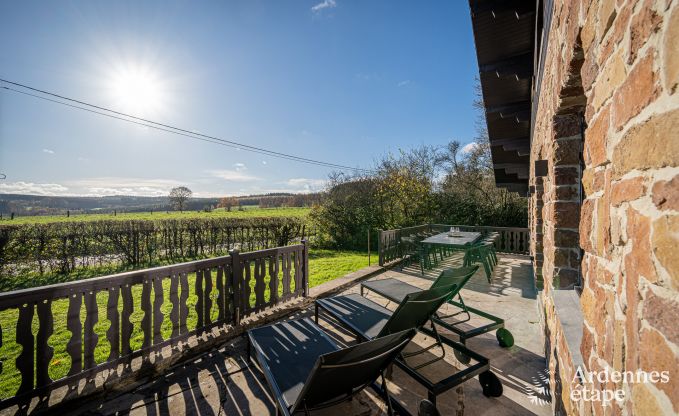 Comfortabel chalet in Vencimont voor 10 personen met moderne voorzieningen en privtuin in de Ardennen