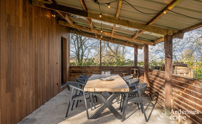 Comfortabel chalet in Vencimont voor 10 personen met moderne voorzieningen en privtuin in de Ardennen