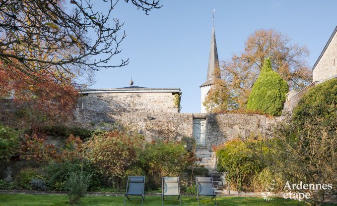 Charmant vakantiehuis met zwembad en privtuin voor 4 personen in middeleeuws dorp Vierves-sur-Viroin