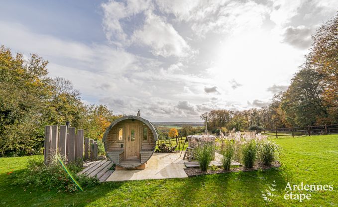 Onvergetelijk verblijf in Villers-en-Fagne: Vakantiehuis met sauna, jacuzzi en adembenemend uitzicht in de Ardennen.